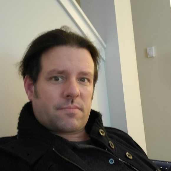 Meet your Posher, Posh - Picture 1 of 1